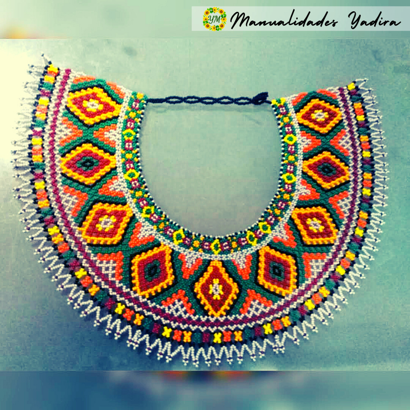 Maxi Collar MC006: Artesanía y estilo en perfecta armonía. Maxi Collar MC006: Artesanía y estilo en perfecta armonía.