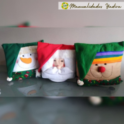 Pack de Almohadones Navideños: Muñeco de Nieve, Papá Noel y Reno.