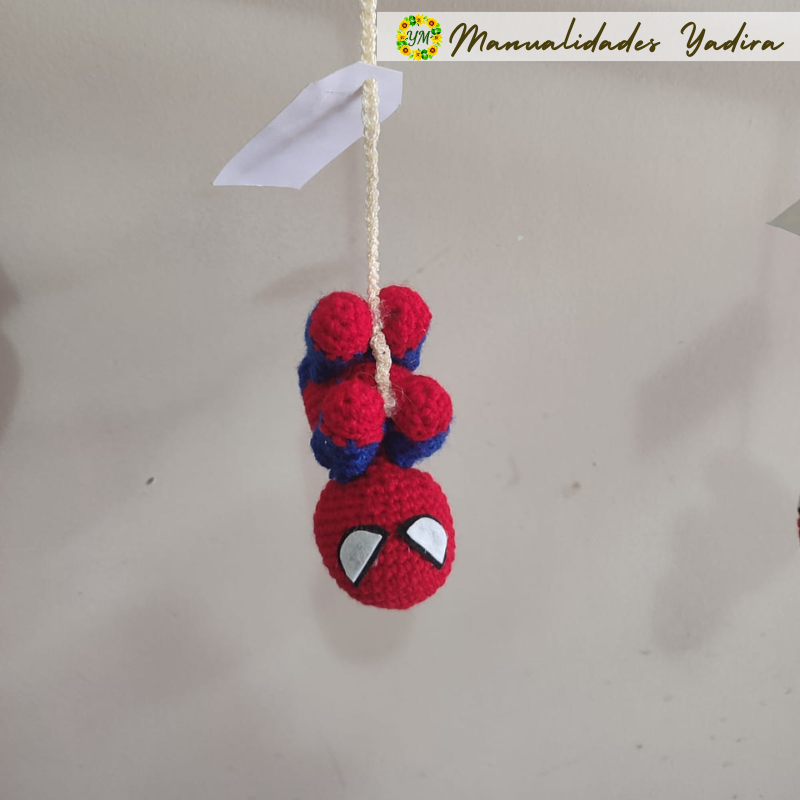 Amigurumi Spiderman tejido a mano